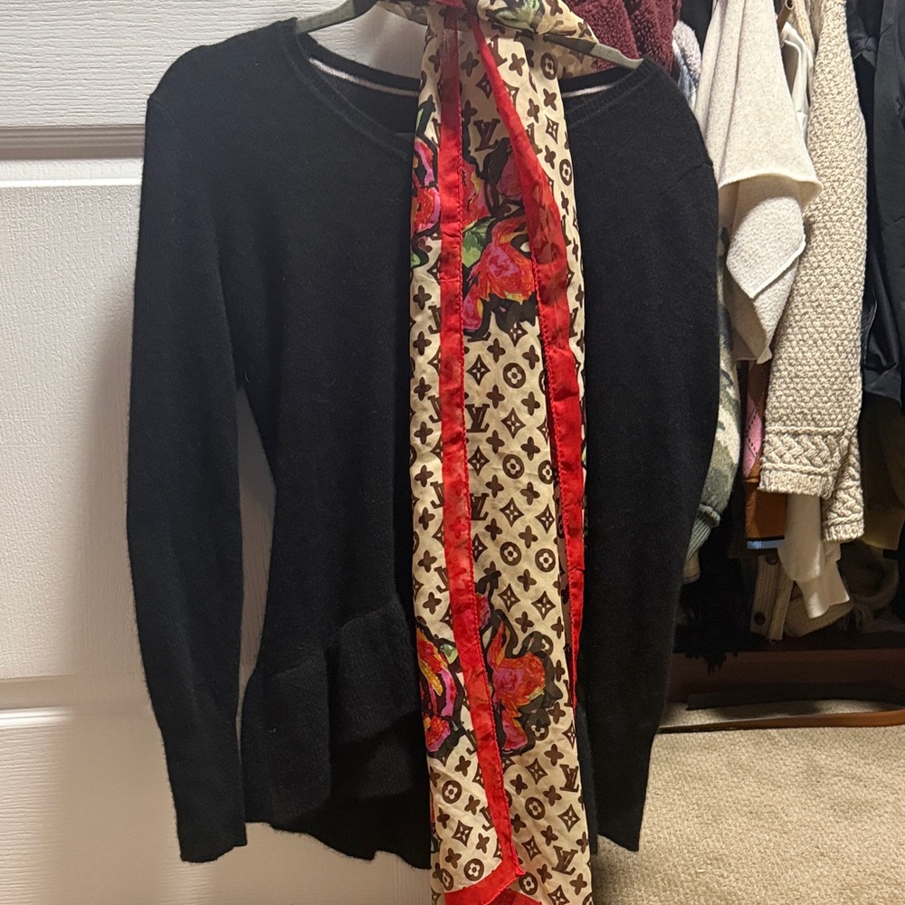 2ply Cashmere Black sweater